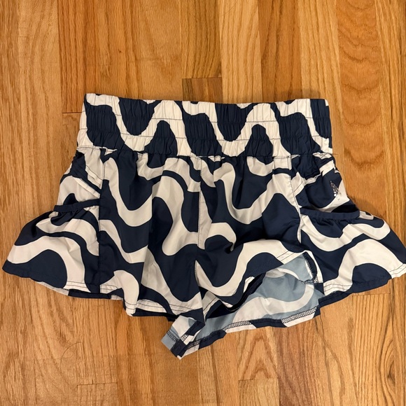 Free People Movement Get Your Flirt On Navy and White Striped Shorts - Picture 1 of 3
